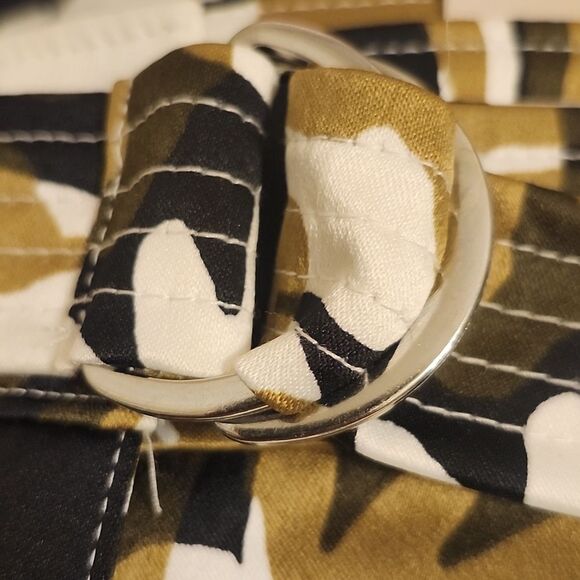 Chico's NWT Camo Floral Belted Ankle Cargo Pants, Chicos Size 0 (US 4) - Picture 8 of 16